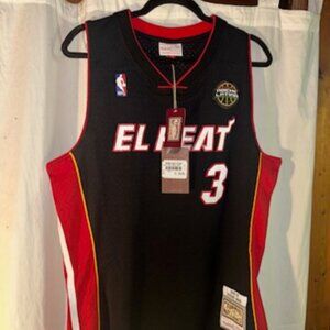 Mitchell & Ness Dwyane Wade 2008-09 Miami Heat "El Heat" Swingman jersey